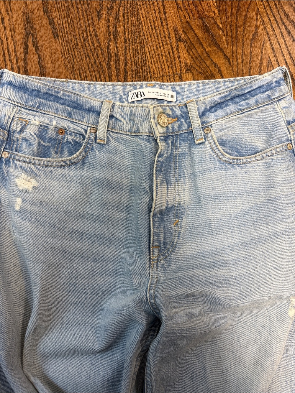 Zara Light Blue Ripped Relaxed Jeans - Picture 3 of 5